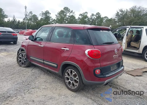 2015 Fiat 500L Trekking из США, поврежденный, VIN ZFBCFADHXFZ030194